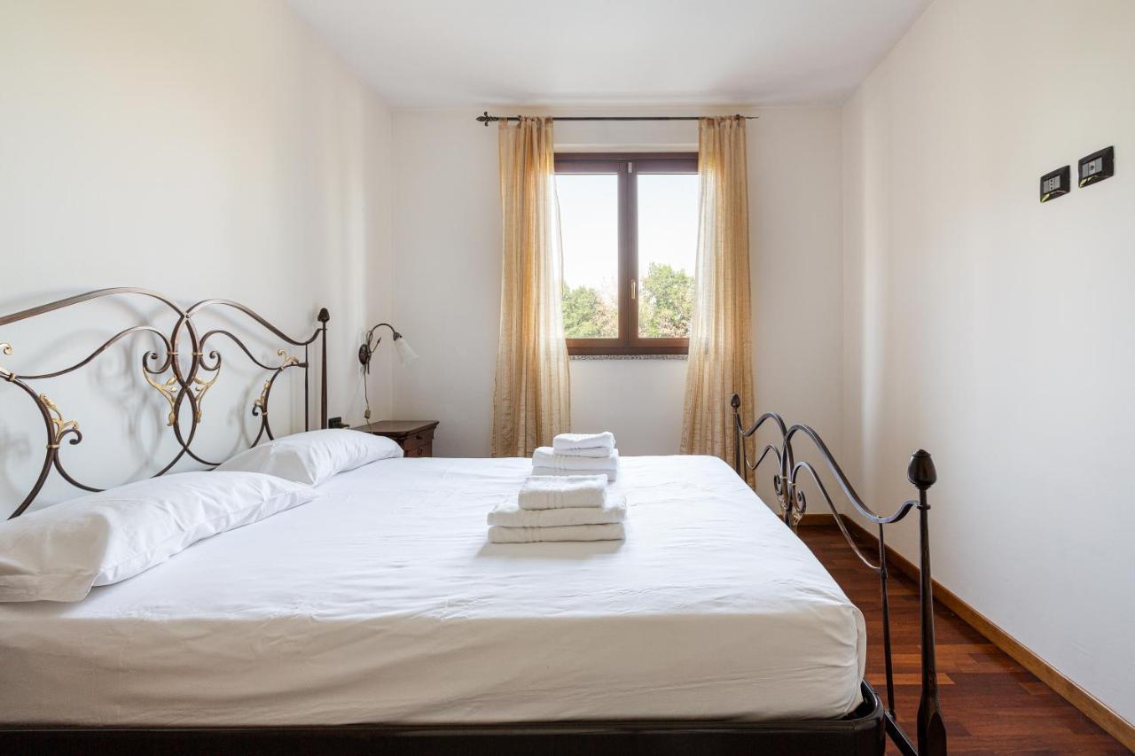 Apartment With Balcony Nearby M3 Subway Yellow Line Mailand